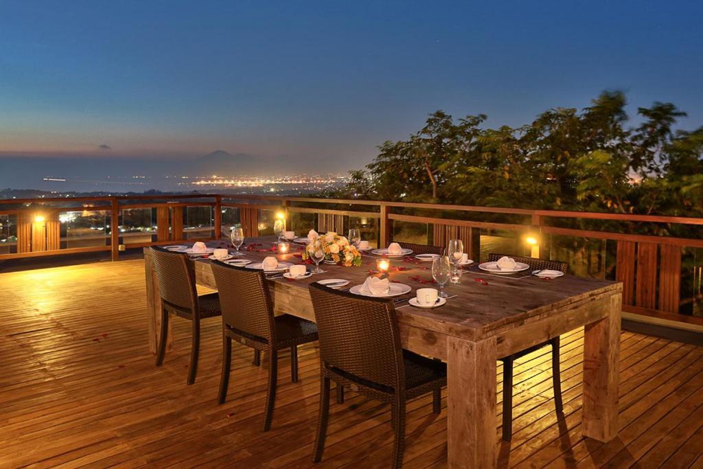فيلا Luxenomads Tanah Lot Oceanview Escape Selemadeg المظهر الخارجي الصورة